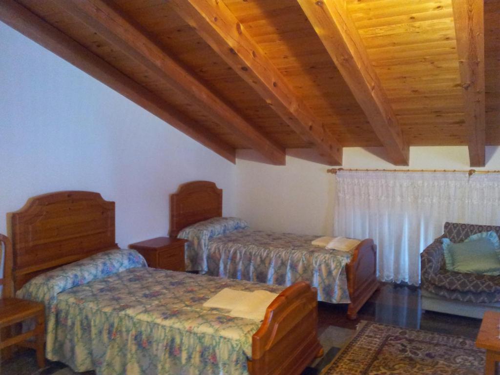 Hostal Casa Ramon Кінтанар-де-ла-Сьєрра Екстер'єр фото